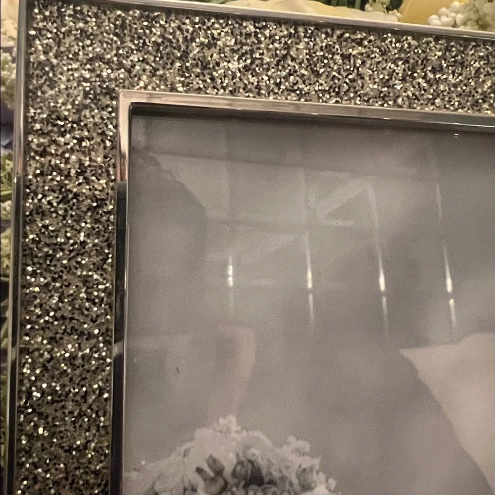 Siena Enameled Glitter Wedding 8 inch x 10 inch Picture Frame in gold